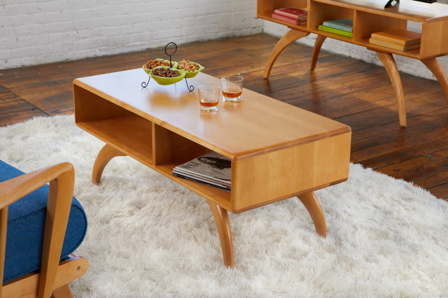 M 2410 Cosmo Coffee Table